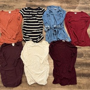 Beautiful Fall/Winter Maternity Clothing Lot Lot Size Small